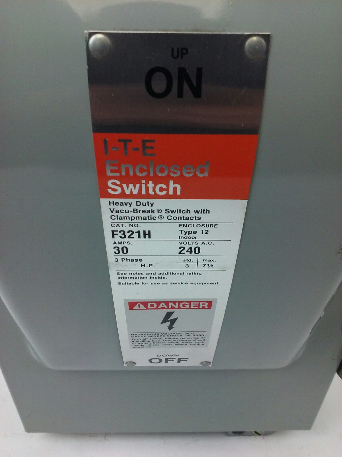 ITE F321H SER. A, 30A, 240V, 3PH, MAX H.P. 7.5, TYPE 12 ENCLOSURE, FUSIBLE, NEW1