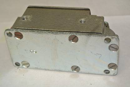 R.B. DENISON L100WDL-2M LIMIT SWITCH 600V MAX GOULD / TELEMECANIQUE NEW SURPLUS6