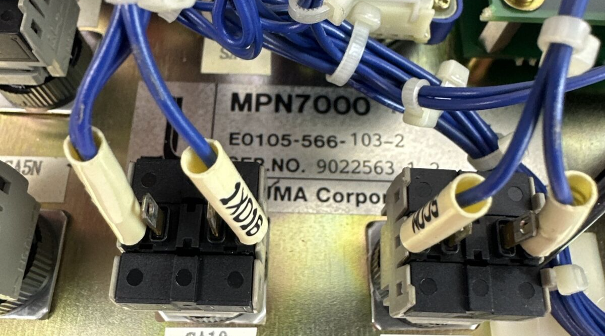 OKUMA MPMN (A911-2196) E4809-770-099-C OPERATOR INTERFACE PANEL E0105-566-103-23