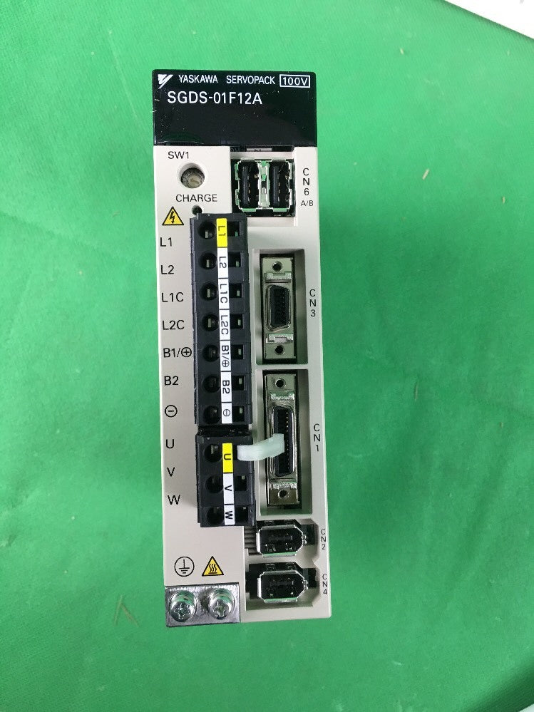 YASKAWA SERVO DRIVE SGDS-01F12A SERVOPACK2