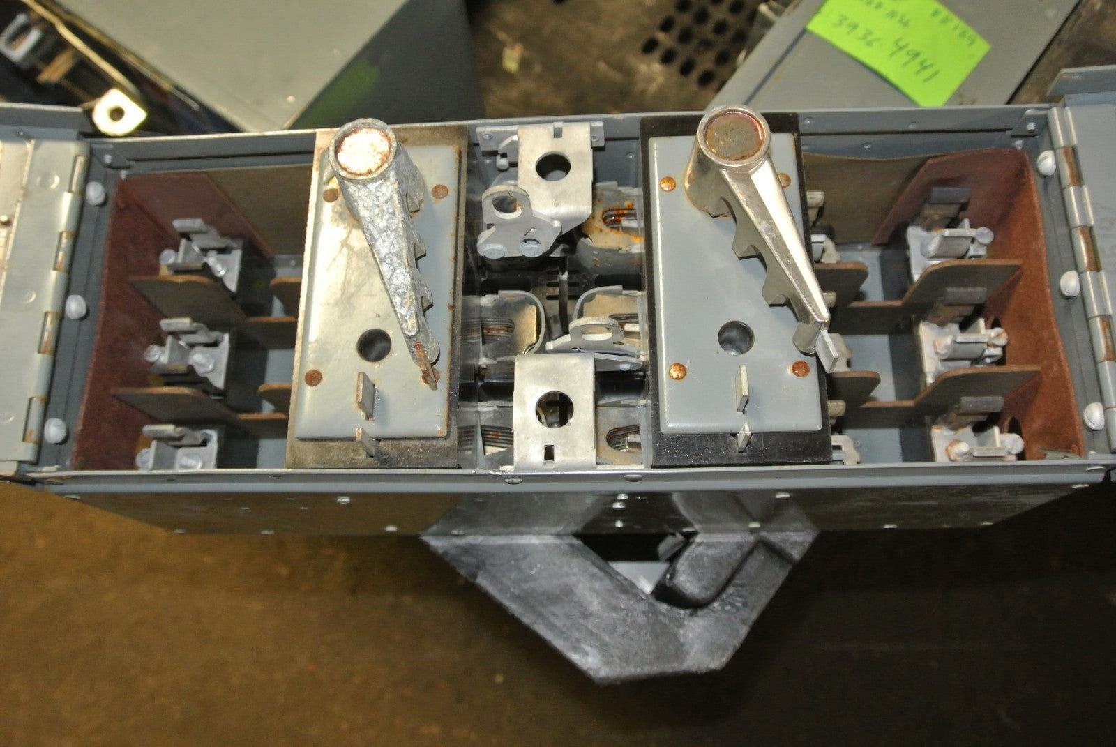 FEDERAL PACIFIC QMQB-6632  TWIN PANELBOARD SWITCH - 240VAC, 60A, 3-POLE, 7-1/2HP2