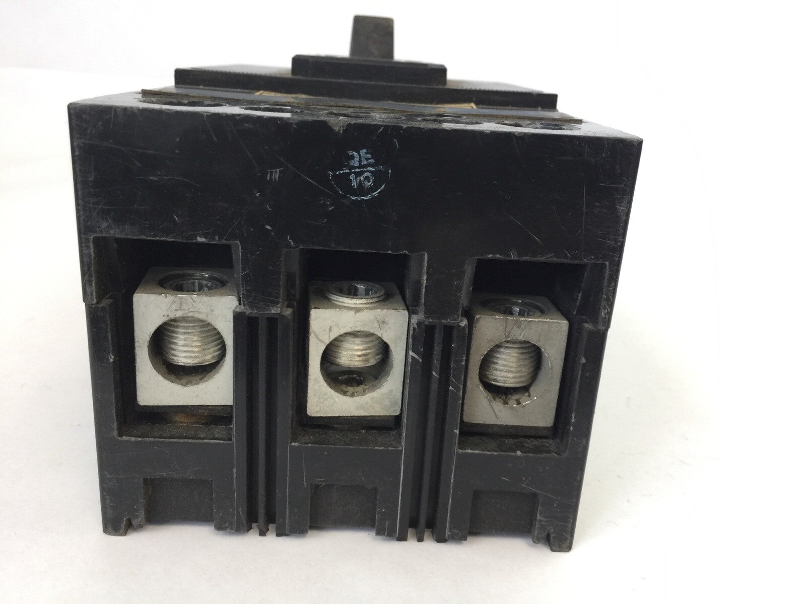 ITE SIEMENS FJ3S225V CIRCUIT BREAKER 600VAC 225AMP 3POLE2