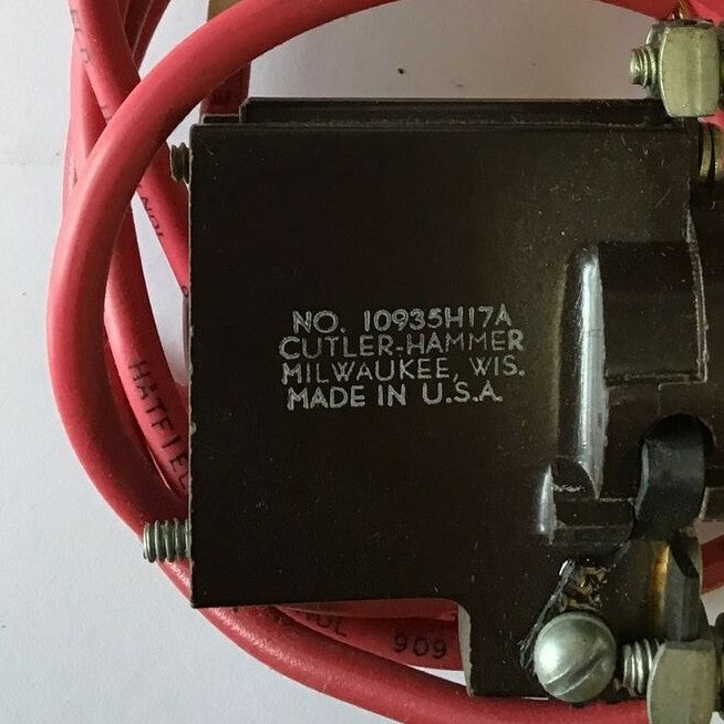 CUTLER HAMMER 10935H17A 3 POSITION SELECTOR SWITCH 3