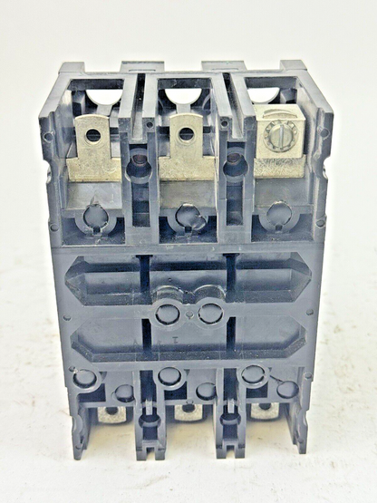 CUTLER-HAMMER - EC3070- CIRCUIT BREAKER - 70 A, 240 VAC, 3 POLE4
