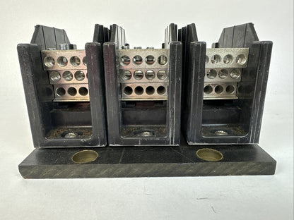 BUSSMANN PDB370-3 POWER DISTRIBUTION BLOCK 3POLE 600V 310A3