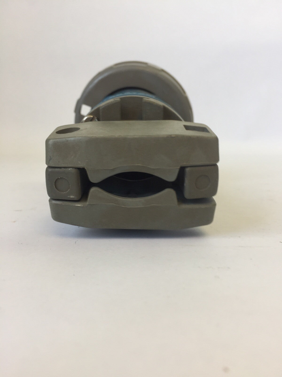 HUBBELL 530P2W PIN & SLEEVE WATERTIGHT PLUG 30A 120/208VAC 2