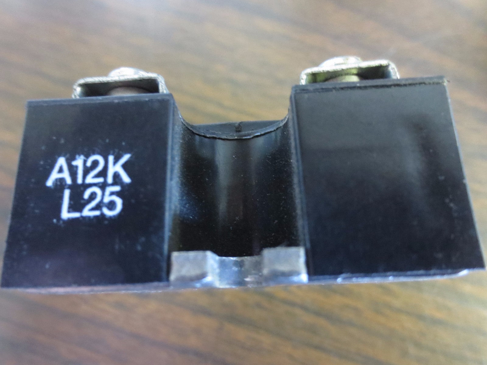 CRYDOM A1240 SOLID STATE RELAY - input 90-280V, output 120V. 40A5