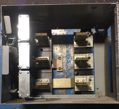 SIEMENS V7H3205 VACU-BREAK SWITCH 400 AMP 240V MAX 3 POLE 3 PHASE SERIES A7