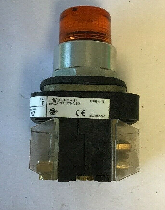 ALLEN-BRADLEY 800T-QT24  SER. T AMBER PUSHBUTTON SWITCH 24VAC/DC #757 LAMP1