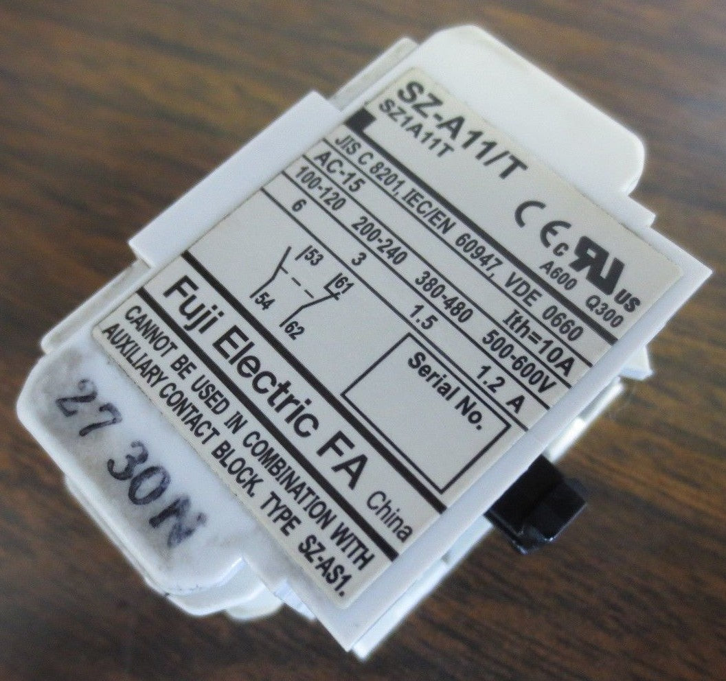 FUJI SC-E03 CONTACTOR w/ SZ-A11/T AUXILIARY CONTACT7