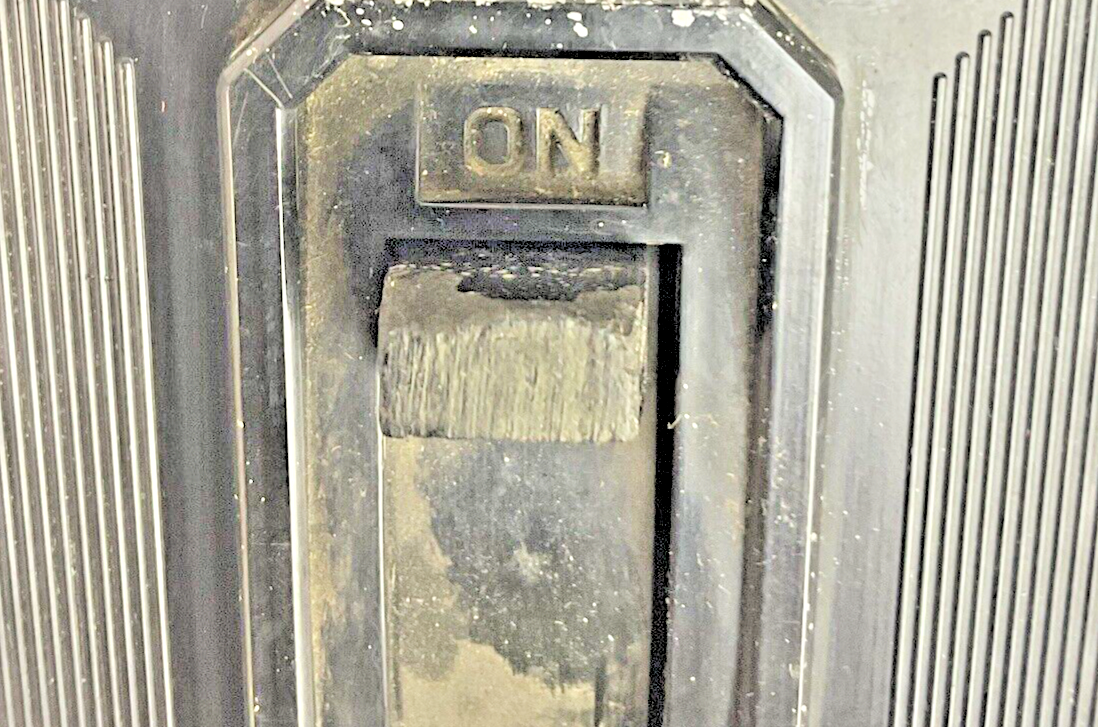 ITE ET-100 AMPHERES CIRCUIT BREAKER 30A F FRAME 250VAC 3POLE2