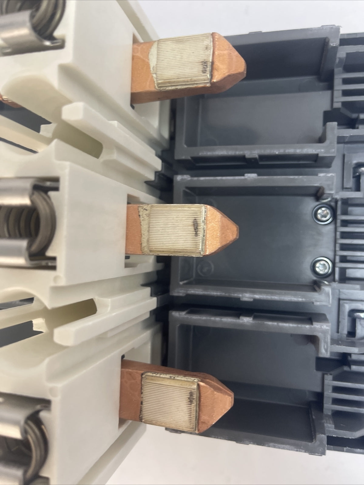 ABB AF400-30 CONTACTOR 600V 400HP 3PH 3POLE 550A COIL 100-250VDC8