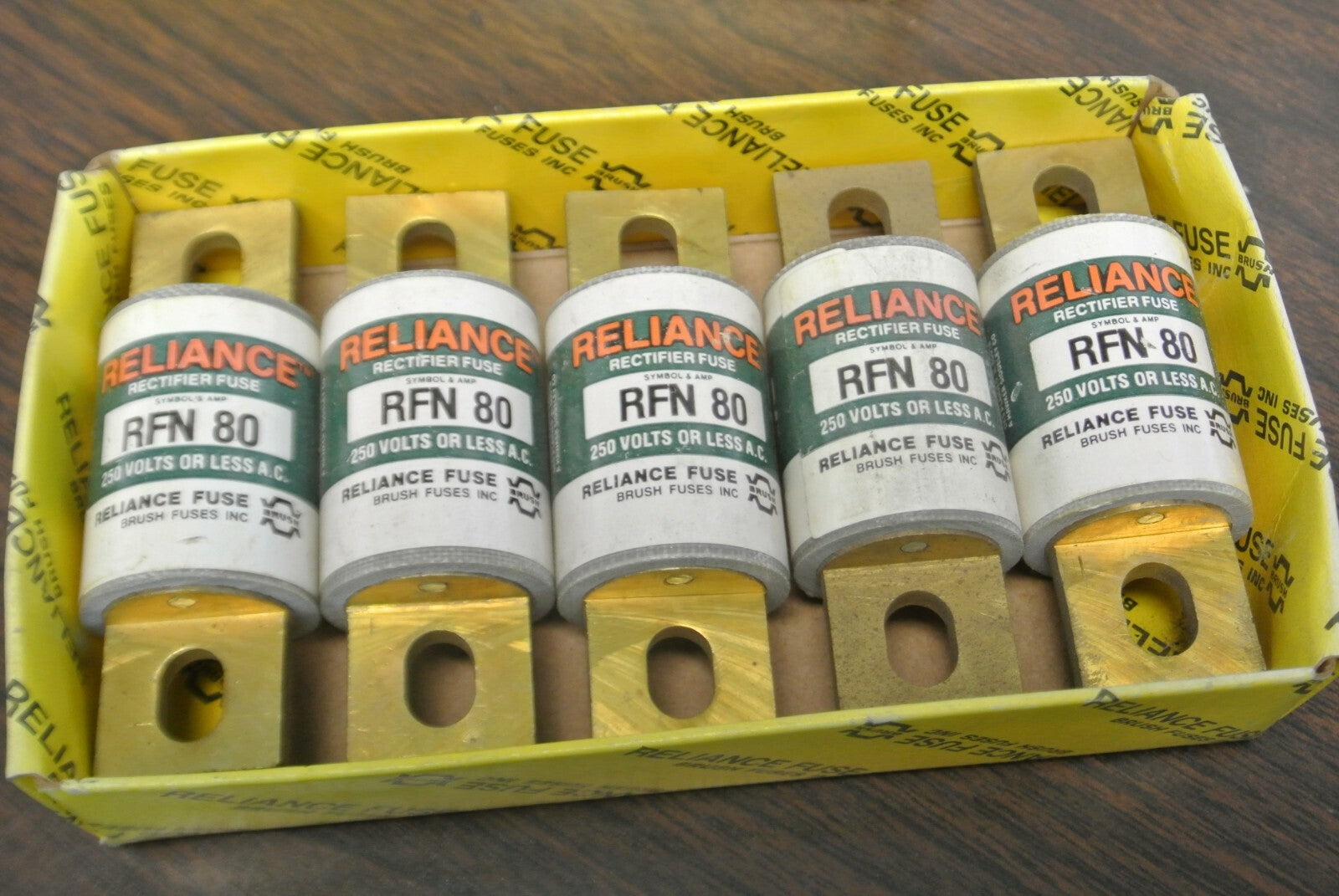 BOX of 5 / RELIANCE RFN80 RECTIFIER FUSES / 250V / 80A / NEW SURPLUS0