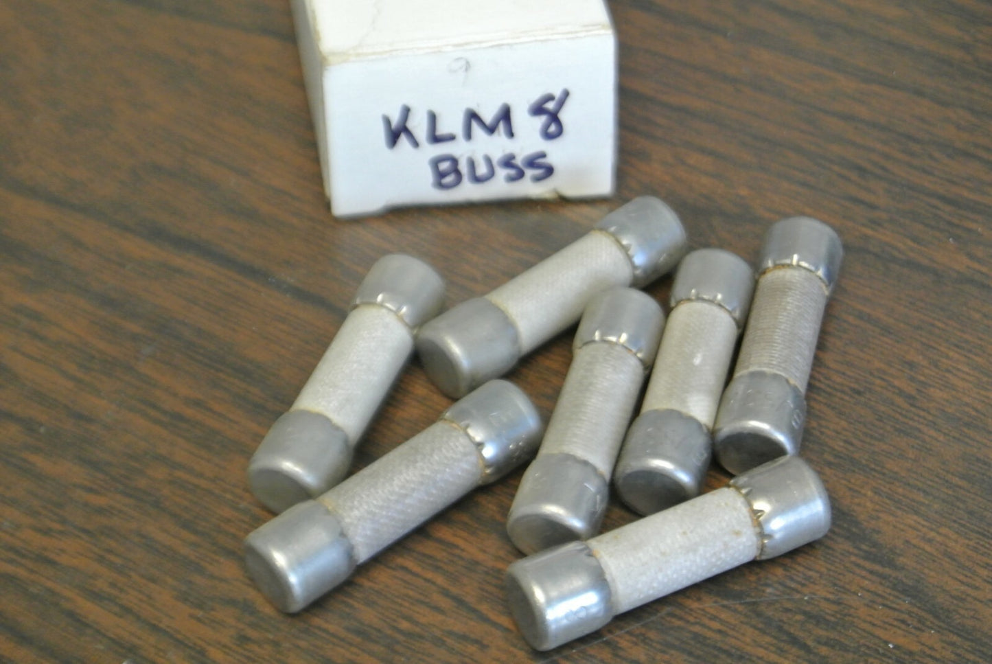 LOT of 7 / BUSS KLM-8 FAST-ACTING MIDGET FUSE / 8A / 500V / NEW SURPLUS / KLM81