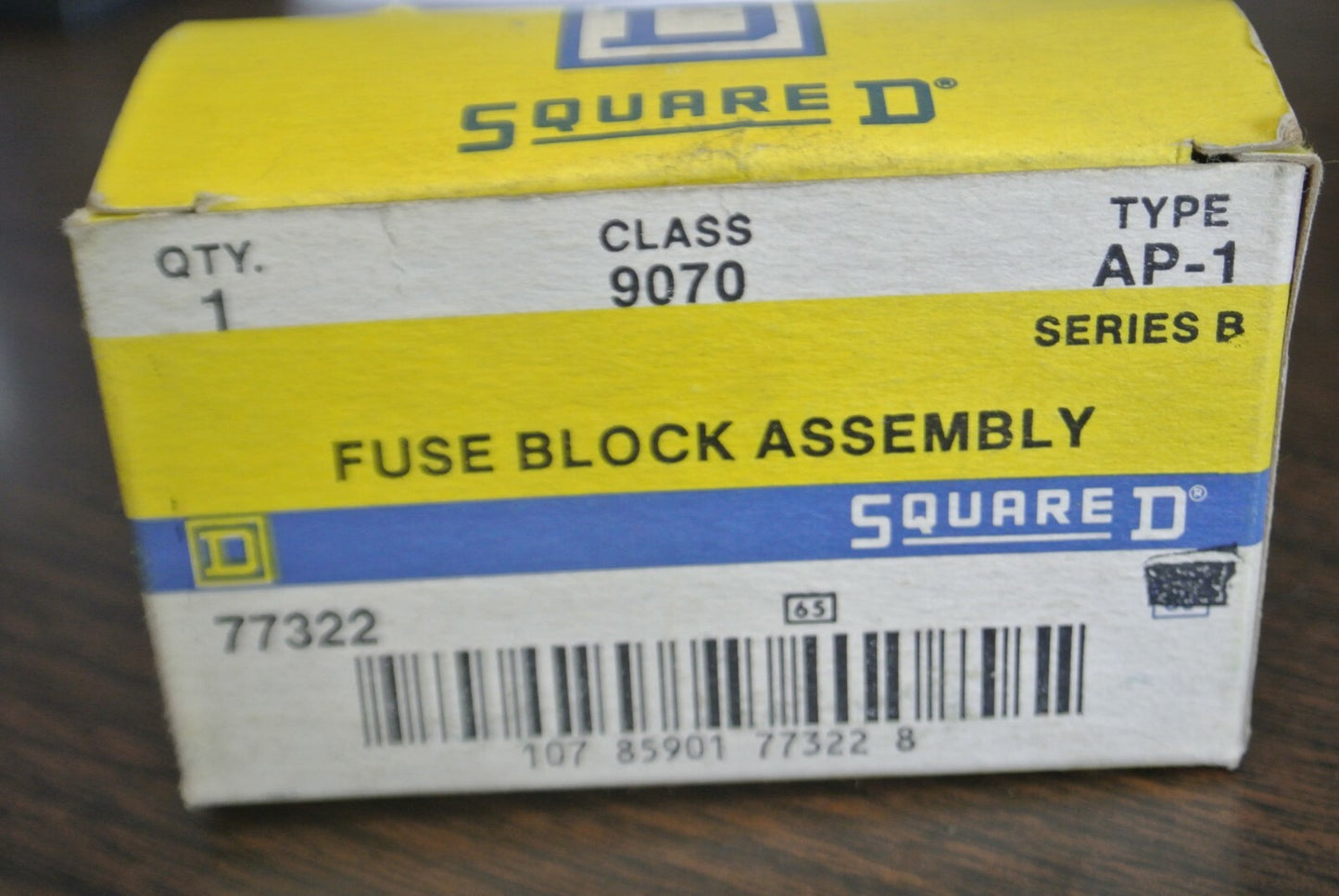 SQUARE D CLASS 9070 AP-1 FUSE BLOCK ASSEMBLY  30A / 250V / NEW SURPLUS 9080 PF-11