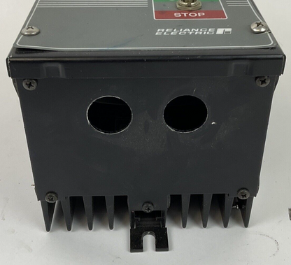 RELIANCE DC2-70U MOTOR CONTROLLER 115/230VAC 12.5A 1.0/2.0HP  MISSING KNOB2