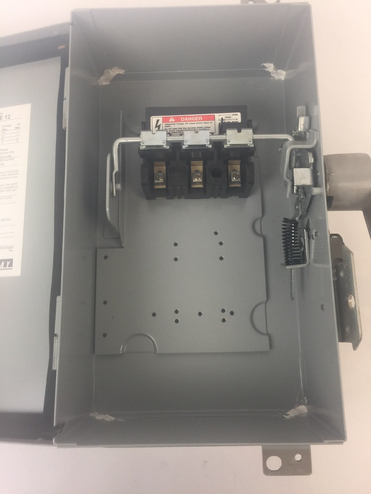 MURRAY HU361AJ HEAVY DUTY ENCLOSED SWITCH 30AMP 600VAC 3 PHASE 20HP TYPE 12 5