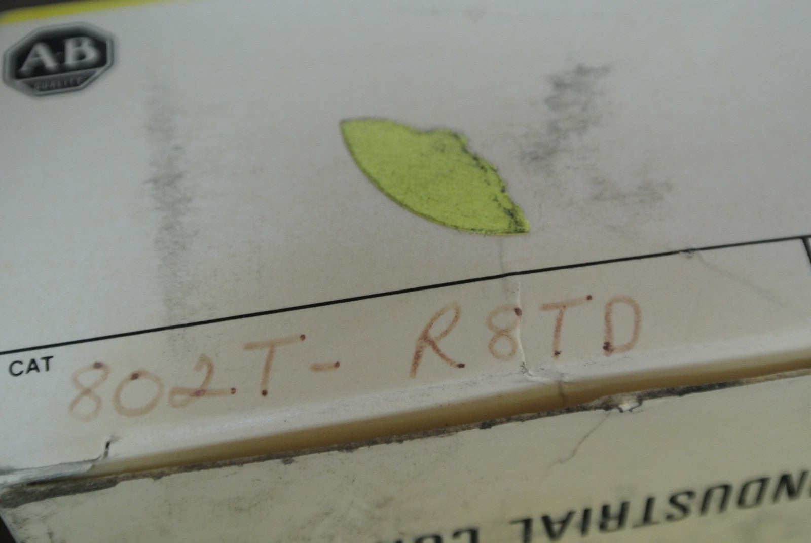 ALLEN-BRADLEY 802T-R8TD, Ser. 2 - TIME DELAY LIMIT SWITCH  NEW SURPLUS8