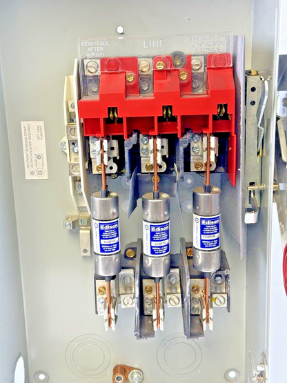 EATON - DH363NRK -  RAINPROOF FUSIBLE SAFETY SWITCH - 100A/600VAC/3 POLE/TYPE 3R3