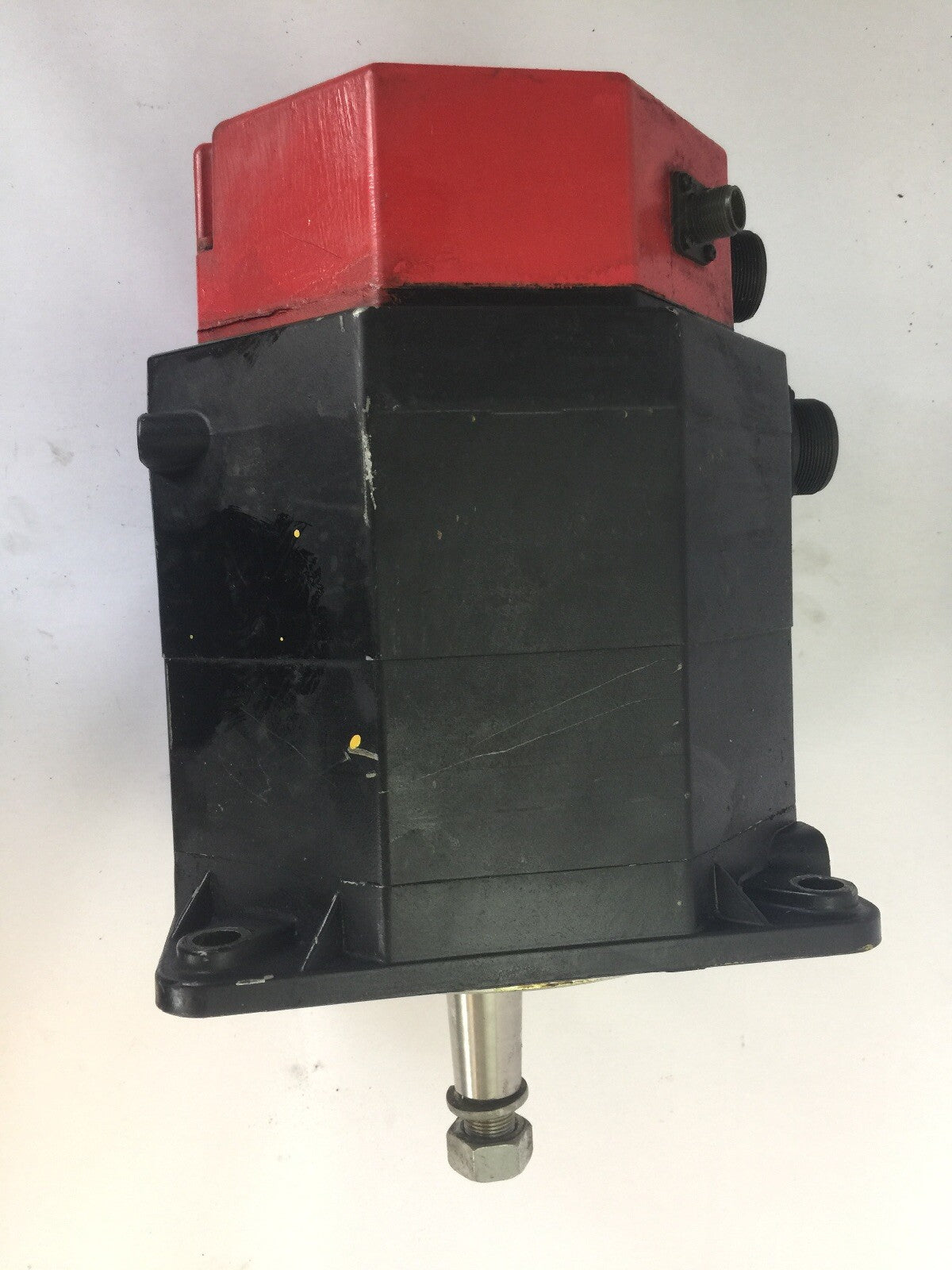 FANUC 30F/2500 A06B-0358-B756 AC SERVO MOTOR 150V 30A 3 PHASE 8 POLES 2500 RPM6