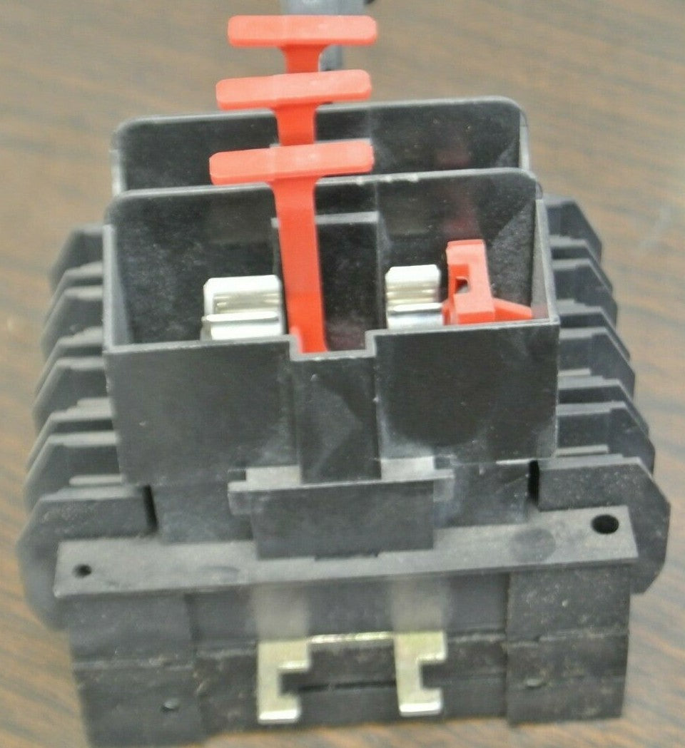 BRYANT 67FSC30 FUSED DISCONNECT SWITCH / 30A / 3-POLE / 600VAC / NEW SURPLUS3