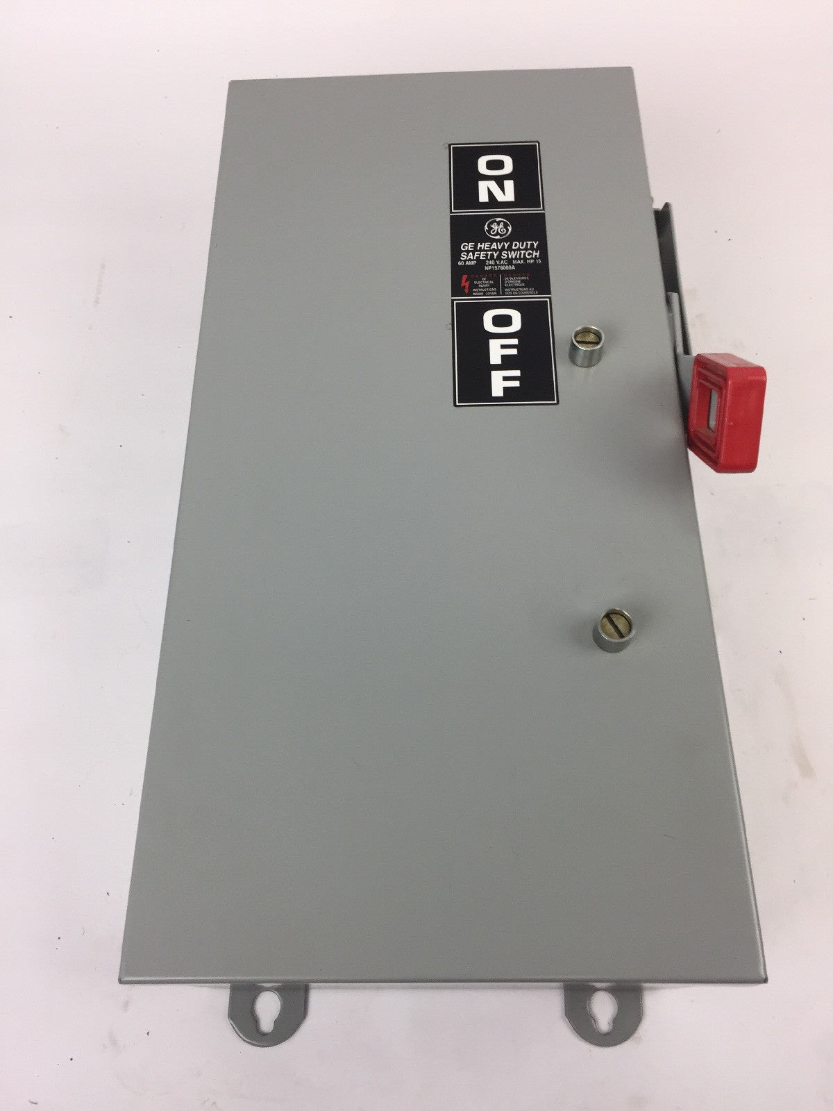 GE TH3322J SAFETY SWITCH 60A 240VAC  250VDC 3 FUSES 0