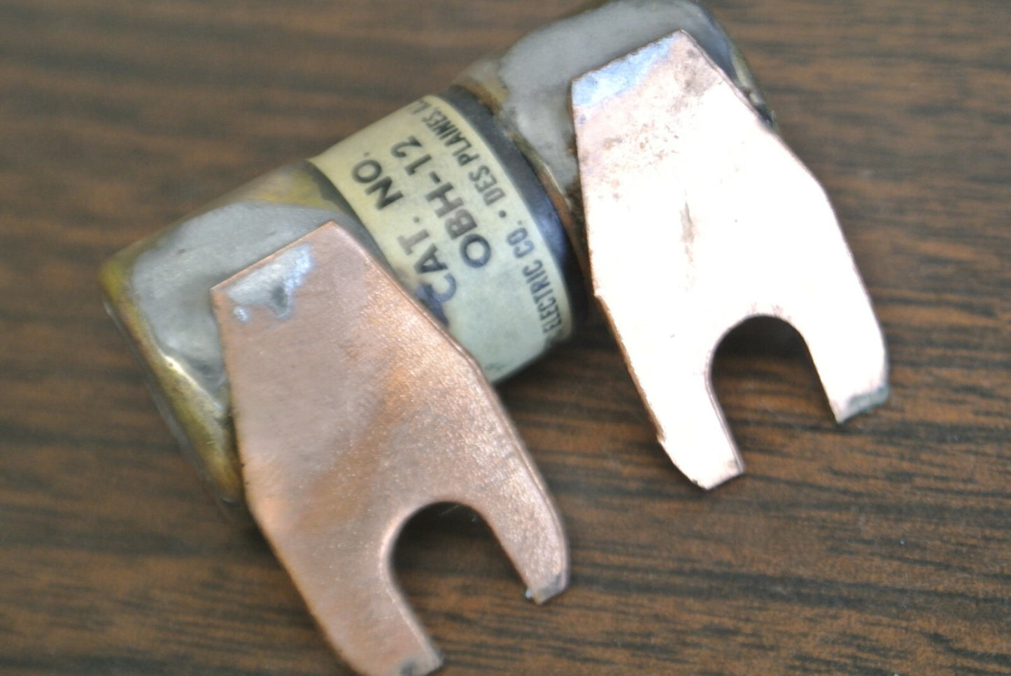 ECONOMY / FPE OBH-12 BOLT-ON FUSE / 12A / 32VDC / NEW SURPLUS3