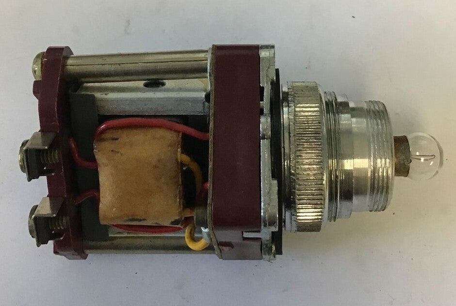 REES R 450 PUSH TO TEST PILOT LIGHT/ PANEL INDICATOR 230V 60CYC 1.5VA5