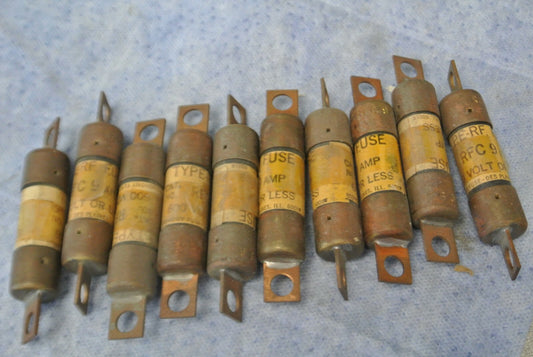 LOT of 10 / ECONOMY RFC9 TYPE RF FUSE / 9A / 600V / NEW SURPLUS / RFC-90