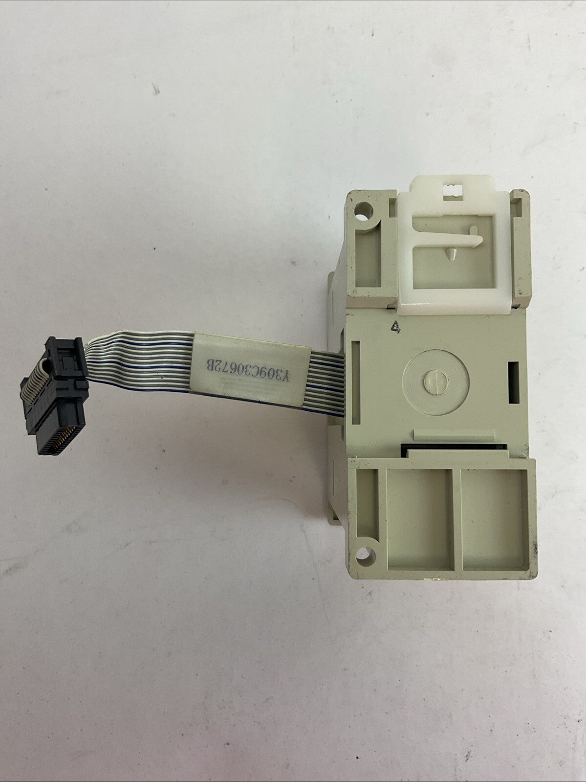 MITSUBISHI FX2N-8ER PROGRAMMABLE CONTROLLER OUT 30VDC 250VAC 2A IN 24VDC .5mA5