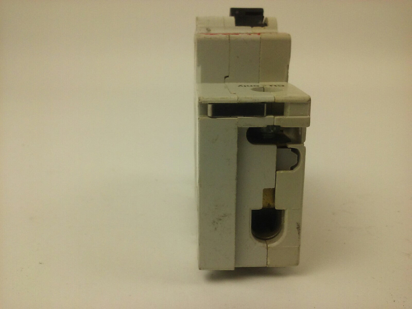 ABB, S281UX, S281UX-K6A, CIRCUIT BREAKER, 1P, 240V, 50/60HZ,14KA,6A, NEW SURPLUS3