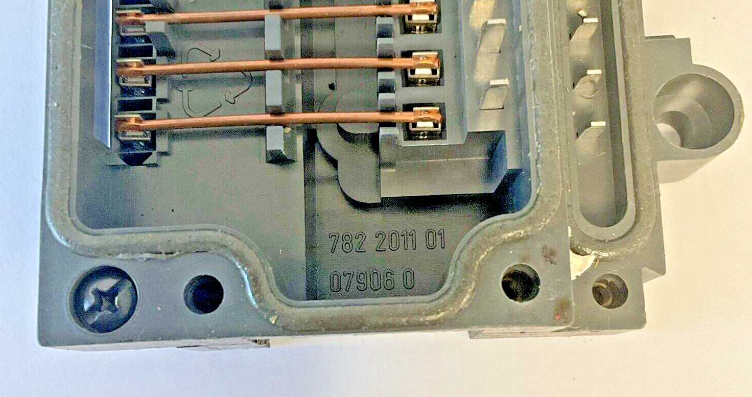 SIEMENS 782 2011 01 CONTROLLER MODULE BASE1