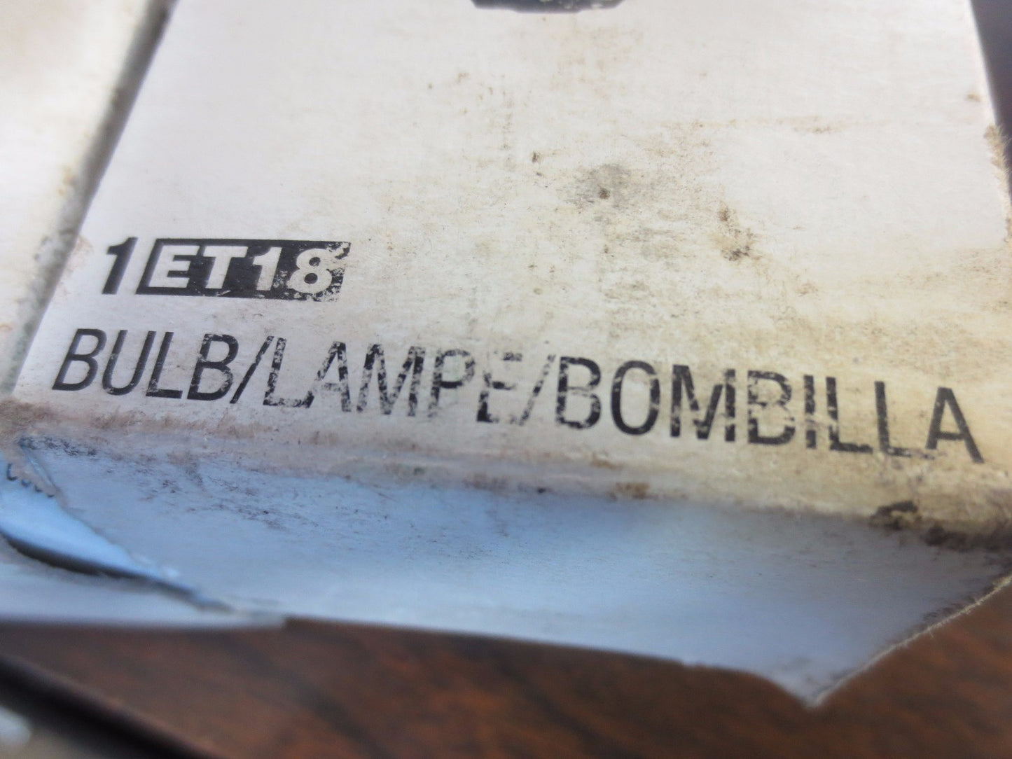 SYLVANIA ET18 / LU250/PLUS/ECO - LUMALUX HIGH PRESSURE SODIUM BULB - LOT of 22