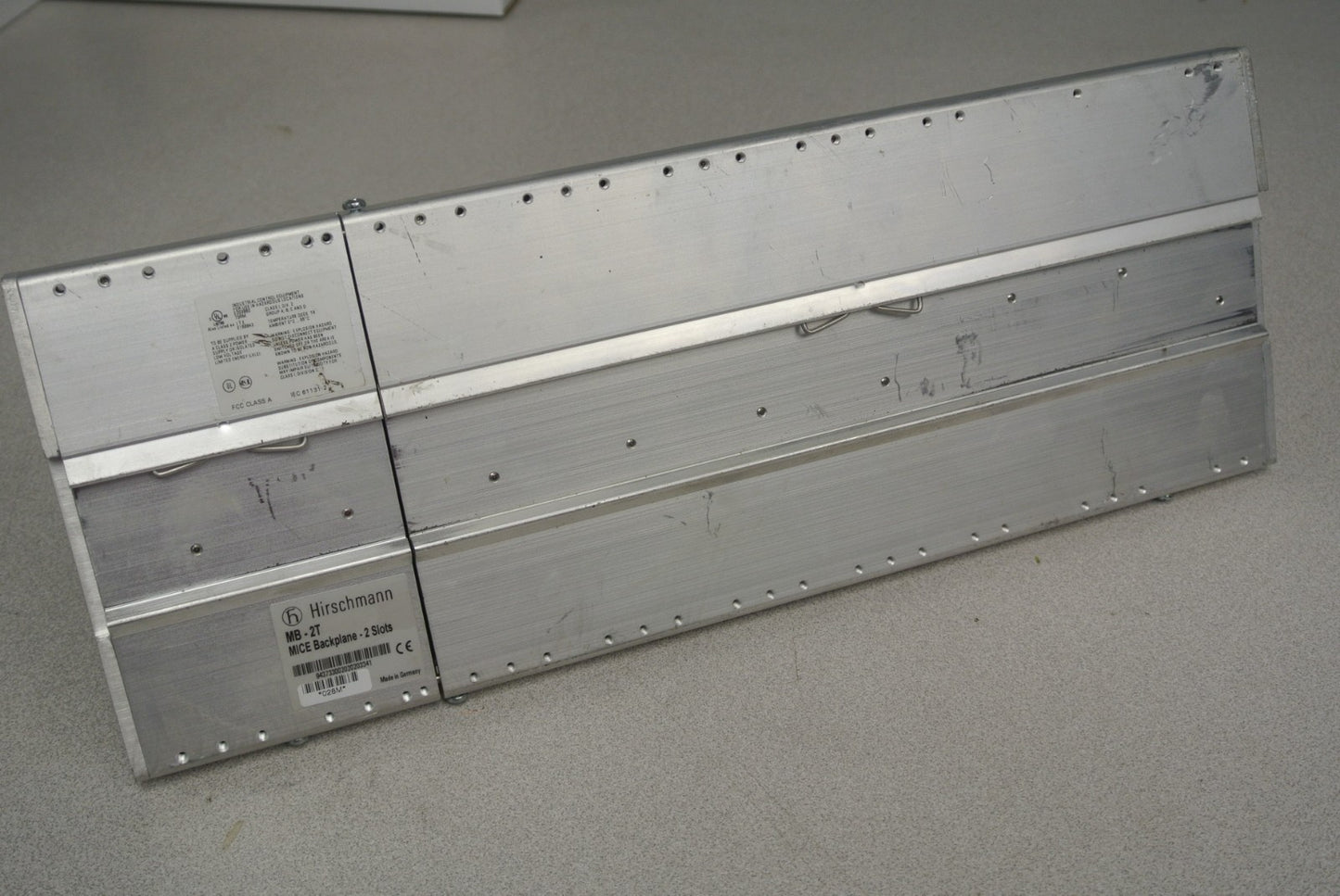 HIRSCHMANN MB-2T / MICE BACKPLANE - 2 + 5 SLOTS - PLC BASE5