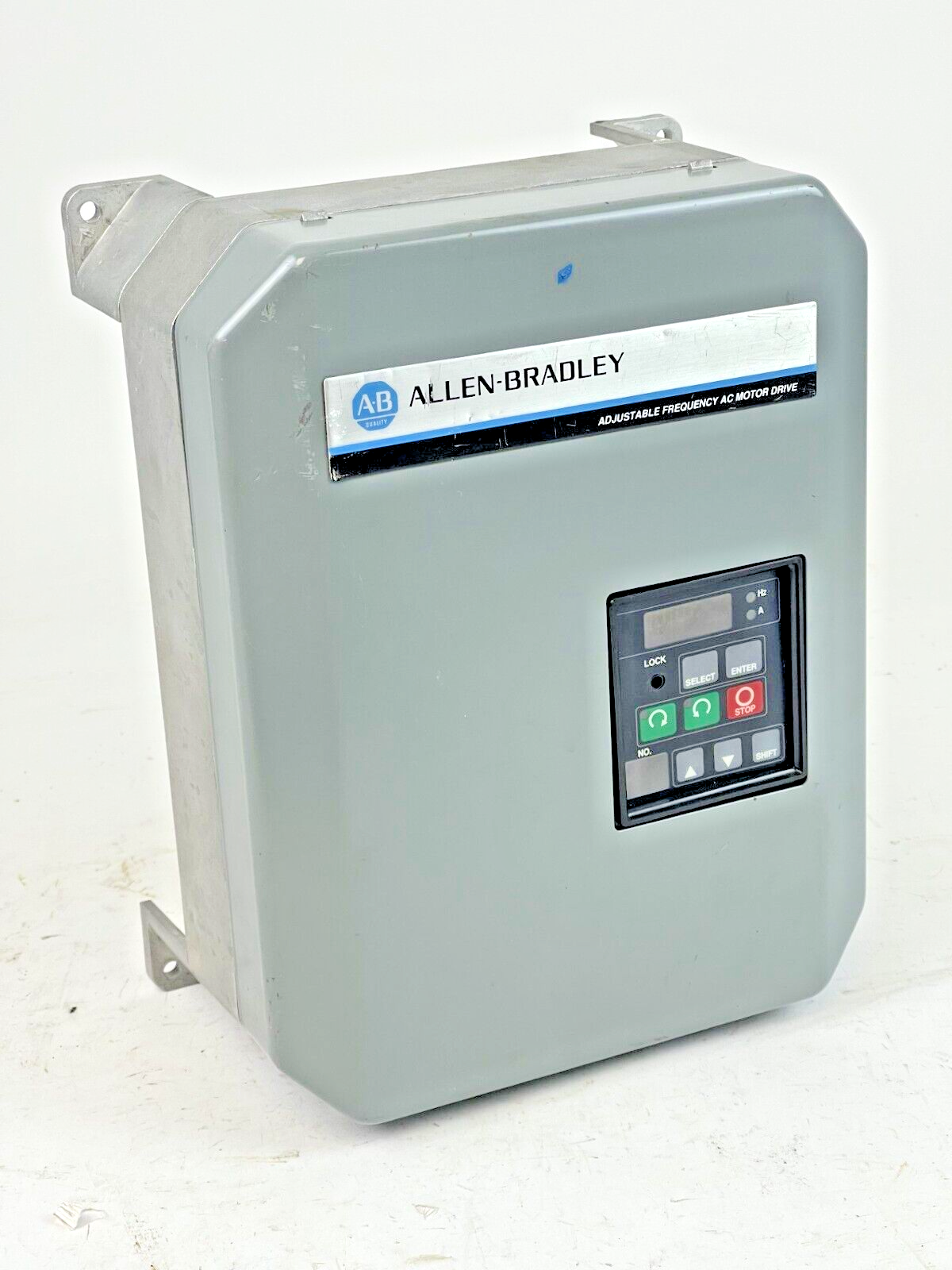ALLEN BRADLEY - 1333-AAB SERIES D+ ADJUSTABLE FREQUENCY AC DRIVE 1.7kVA 460V 3PH0