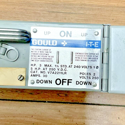 I-T-E V7A2211LR  VACU-BREAK FUSIBLE PANELBOARD SWITCH 250V, 30A2