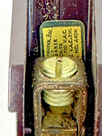 WADSWORTH - A40N - CIRCUIT BREAKERS - 1 POLE, 120/240 VAC, 40 A8