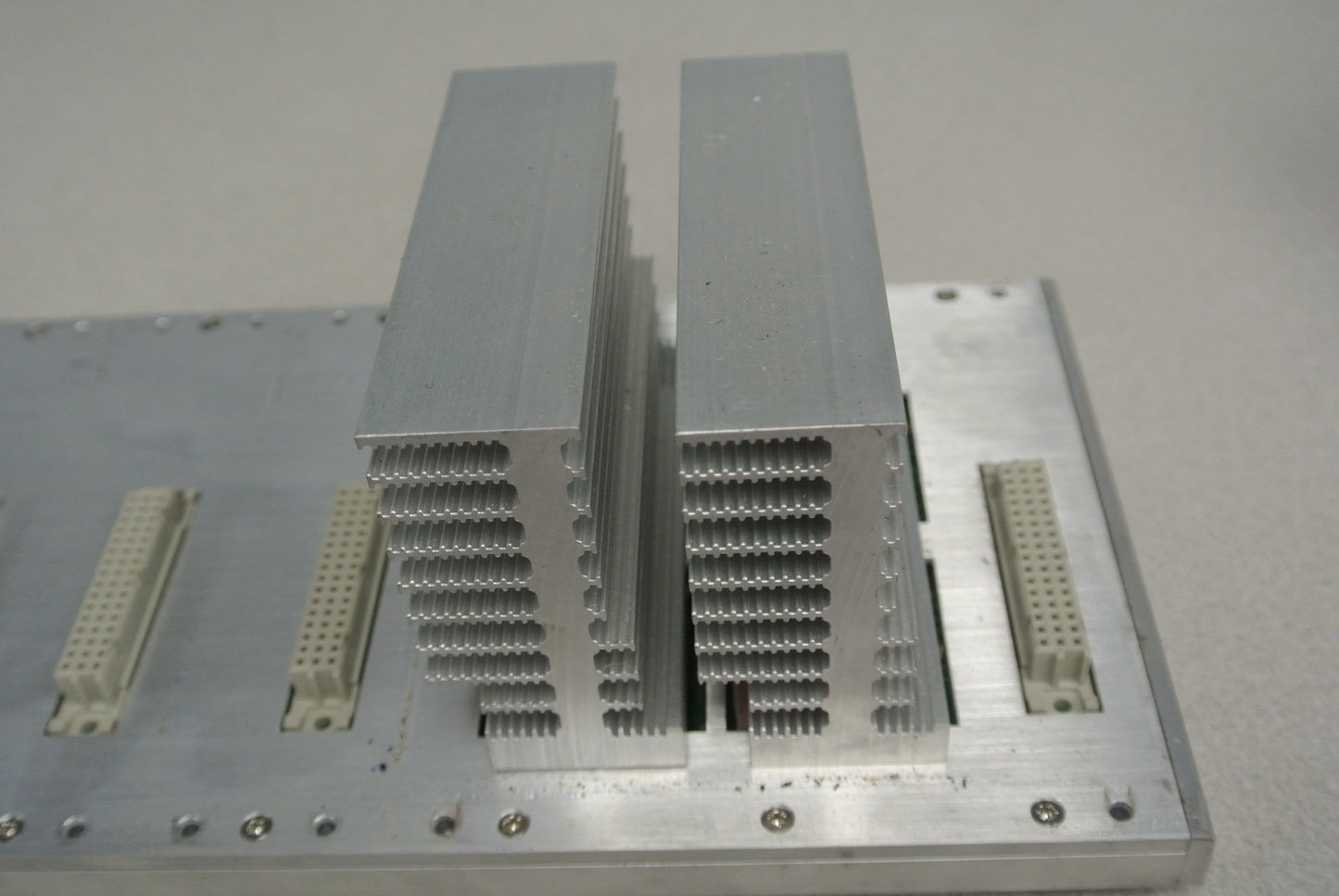 HIRSCHMANN MB-2T / MICE BACKPLANE - 2 + 5 SLOTS - PLC BASE3
