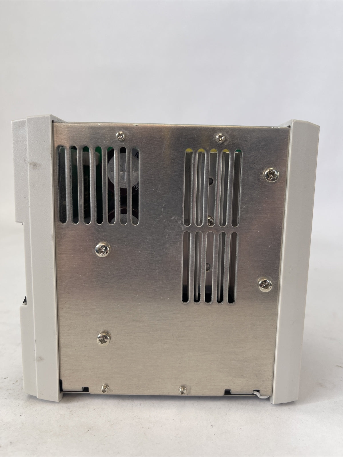 KEYENCE MS2-H300 SWITCHING POWER SUPPLY OUTPUT 24VDC 12.5A INPUT 100-240VAC 3.9A6