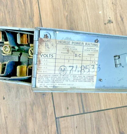 ITE V2A3211 PANELBOARD SWITCH 30A 250V 3POLE 3PH 7 1/2HP12