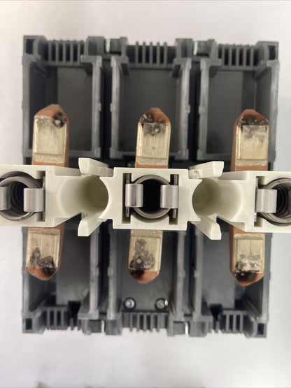 ABB AF400-30 CONTACTOR 600VAC 400HP 3PH 3P 550A COIL 100-250VDC 50-60hz7