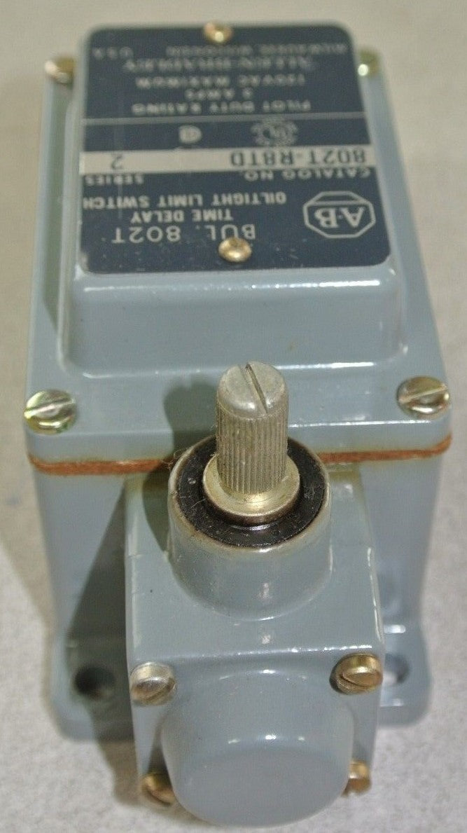 ALLEN-BRADLEY 802T-R8TD, Ser. 2 - TIME DELAY LIMIT SWITCH  NEW SURPLUS3