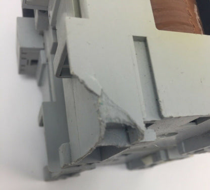 ALLEN BRADLEY 100-C09Z*10 REVERSING CONTACTOR 600VAC 25A COIL 24VDC3