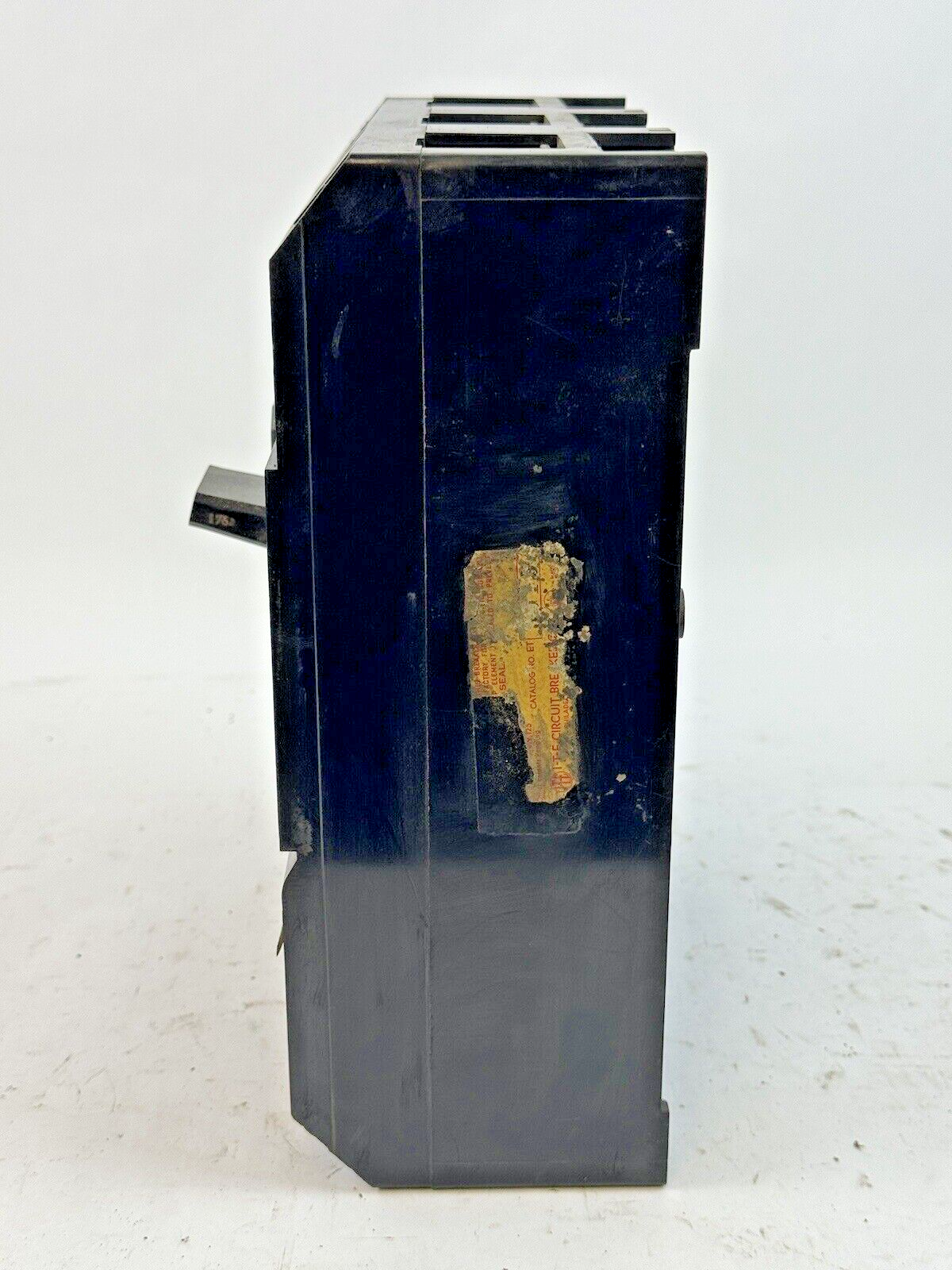 ITE - ET5905 - MOLDED CASE ET-225 FRAME CIRCUIT BREAKER - 175 A, 3 POLE, 600 VAC5
