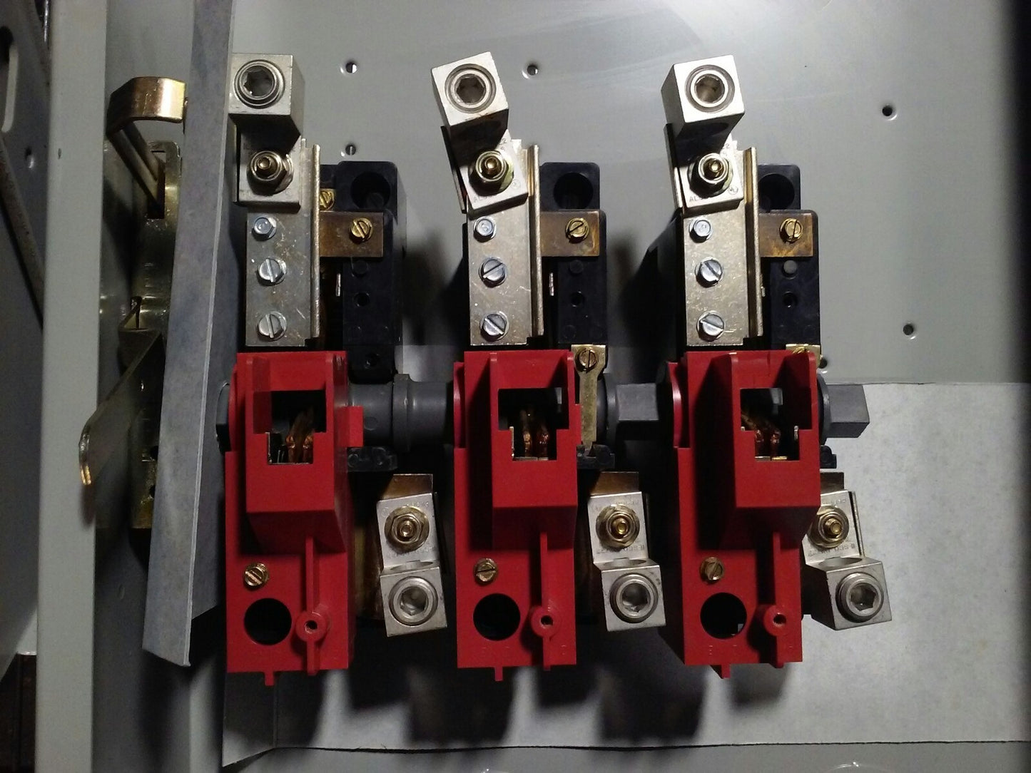 POWERMASTER EATON H364NFK, SAFETY SWITCH, 200A, 600V/250DC, 3P, 150 H.P., USED5