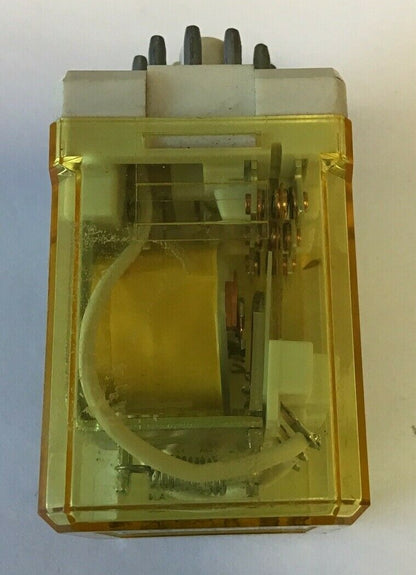 IDEC RR3PA-U RELAY 120VAC 50/60HZ ***LOTOF4***3