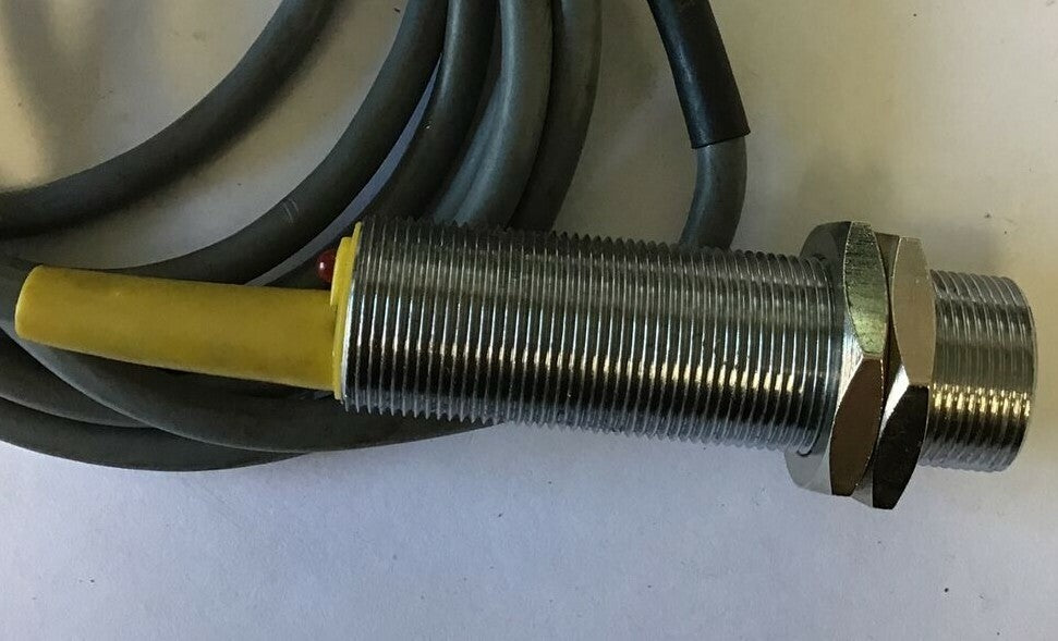 TURCK BI5-G18-AN6X PROXIMITY SENSOR 10-30V 1