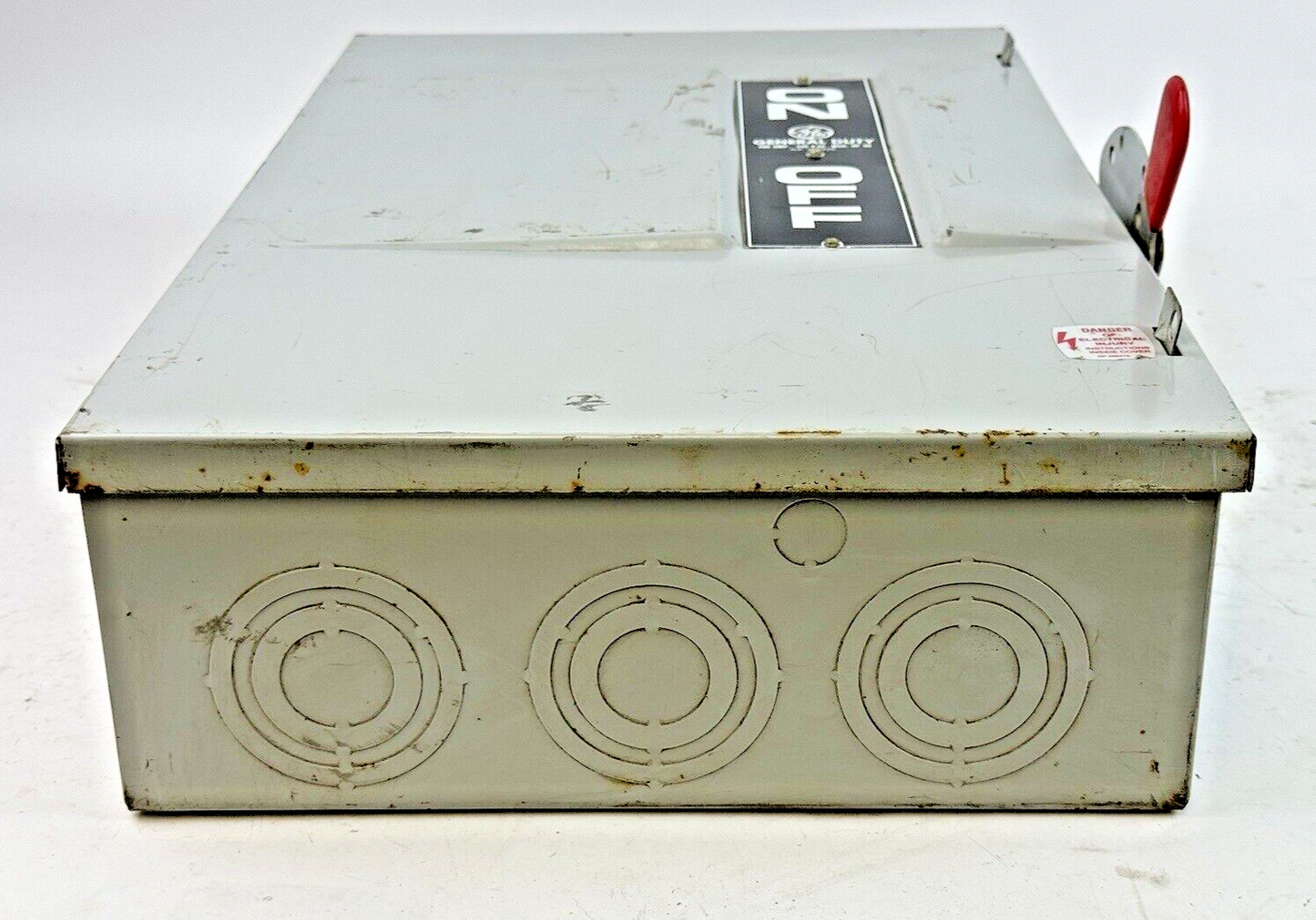 GE - TGN3324 MODEL 6 - SAFETY SWITCH NON-FUSIBLE - 200A/ 240VAC/ 3 POLE/ TYPE 19