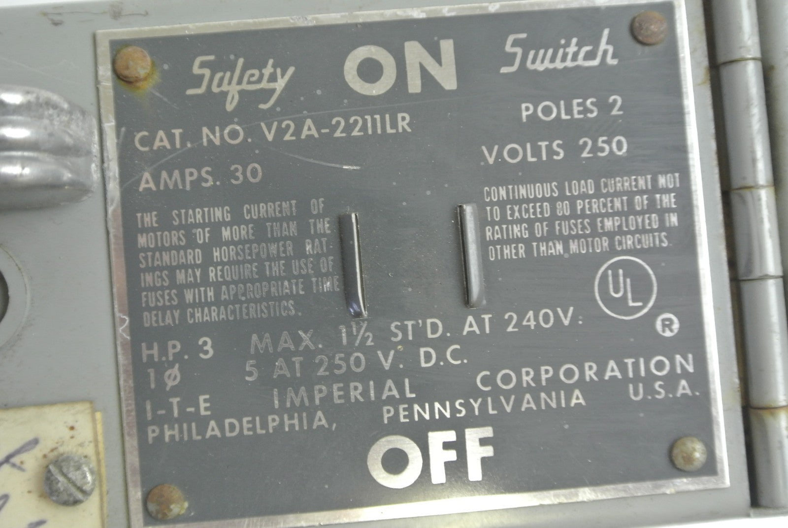 ITE/GOULD V2A2211LR VACU-BREAK FUSIBLE PANELBOARD SWITCH 250V 30A 2POLE2