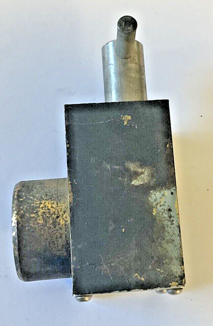 GOULD ITE INTERLOCK 45A50204 INTERLOCK ITEM 4  W/O KEY2